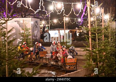 Vienne, Autriche. 23 décembre 2022. Marché de l'Avent Art Avent à Karlsplatz Banque D'Images