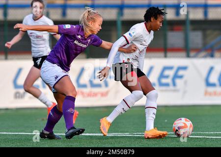 Stade Pietro Torrini, Florence, Italie, 26 novembre 2022, Lindsey Thomas (AC Milan) et Stephanie Breitner (ACF Fiorentina) pendant l'ACF Fiorentina Banque D'Images