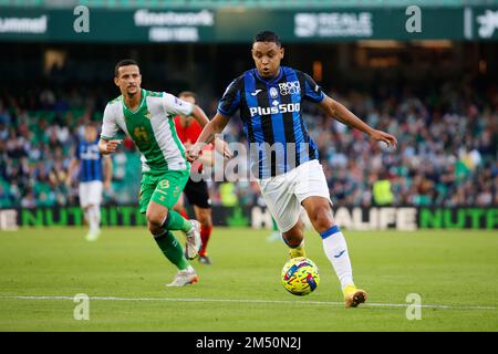 Séville, Espagne. 23rd décembre 2022. Luis Muriel (9) d'Atalanta vu pendant le football ami entre Real Betis et Atalanta à l'Estadio Benito Villamarin à Séville. (Crédit photo : Gonzales photo/Alamy Live News Banque D'Images