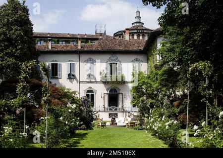 Archive photo, Italie. 25th décembre 2022. PRÉSENTATION DU VIGNOBLE DE LÉONARD DANS LE JARDIN DE CASA DEGLI ATELLANI EN CORSO MAGENTA, 65 (MILAN - 2015-07-13, DUILIO PIAGGESI) ps la photo peut être utilisée dans le contexte dans lequel elle a été prise, Et sans l'intention diffamatoire du décorum du peuple représenté usage éditorial seulement crédit: Agence de photo indépendante/Alamy Live News Banque D'Images