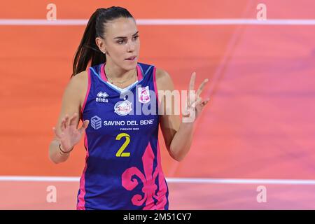 Florence, Italie. 22nd décembre 2022. Sara Alberti (Savino Del Bene Scandicci) pendant Savino Del Bene Scandicci vs Galatasaray HDI Sigorta Istanbul, Volleyball Championnat de femmes de la coupe CEV à Florence, Italie, 22 décembre 2022 Credit: Independent photo Agency/Alay Live News Banque D'Images