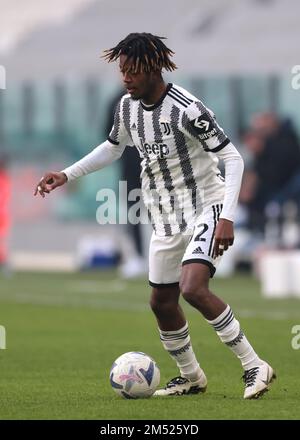 Turin, Italie, le 22nd décembre 2022. Samuel Mbangula Tcrapunda de Juventus lors du match amical au stade Allianz, à Turin. Le crédit photo devrait se lire: Jonathan Moscrop / Sportimage Banque D'Images