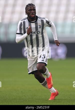 Turin, Italie, le 22nd décembre 2022. Samuel Iling-Junior de Juventus lors du match amical au stade Allianz, à Turin. Le crédit photo devrait se lire: Jonathan Moscrop / Sportimage Banque D'Images