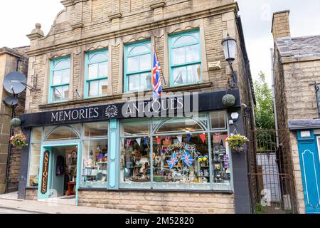 Centre du village de Ramsbottom, petite ville de Bury Greater Manchester avec magasins et magasins de grande rue, Angleterre, Royaume-Uni Banque D'Images