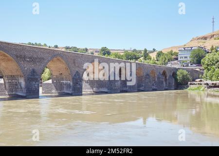 Pont Dicle de Diyarbakir au-dessus du Tigre Banque D'Images