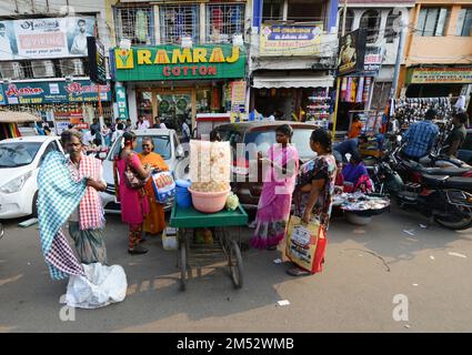 La vieille ville animée de Madurai, Tamil Nadu, Inde. Banque D'Images