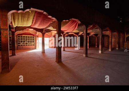 OUARZAZATE, MAROC - 7 FÉVRIER 2017 : scène égyptienne dans les studios de cinéma Atlas où des films comme Gladiator et Mummy ont été filmés. Banque D'Images