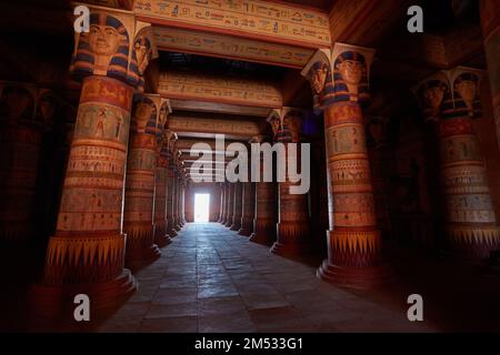 OUARZAZATE, MAROC - 7 FÉVRIER 2017 : scène égyptienne dans les studios de cinéma Atlas où des films comme Gladiator et Mummy ont été filmés. Banque D'Images