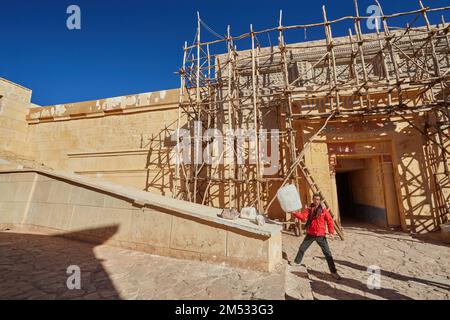 OUARZAZATE, MAROC - 7 FÉVRIER 2017 : scène égyptienne dans les studios de cinéma Atlas où des films comme Gladiator et Mummy ont été filmés. Banque D'Images