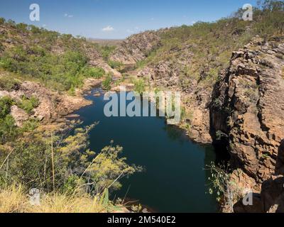 Vue sur Middle Pool depuis Bemang Lookout, Edith Falls (Leliyn), parc national de Nitmiluk, territoire du Nord, Australie Banque D'Images