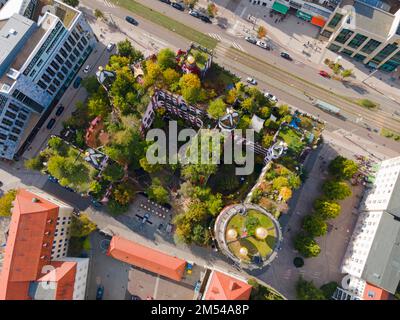 Tir de drone, Citadelle verte, Maison Hundertwasser, architecte Friedensreich Hundertwasser, Magdeburg, Saxe-Anhalt, Allemagne Banque D'Images