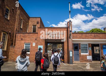 Entrée à l'île Cockatoo, classée au patrimoine mondial de l'UNESCO, à la jonction de la rivière Parramatta et de la rivière Lane Cove dans le port de Sydney, Sydney, Nouvelle-Galles du Sud, Australie Banque D'Images