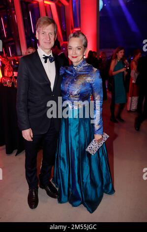 Irina Wanka et son mari Roland Kuhne-Wanka assistent aux Prix du film européen 35th 2022 à la salle de conférence et de concert Harpa sur 10 décembre 2022 à Reykjavik, en Islande. Banque D'Images