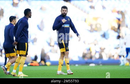 Wolverhampton Wanderers Diego Costa (à droite) se réchauffe avant le match de la Premier League à Goodison Park, Liverpool. Date de la photo: Lundi 26 décembre 2022. Banque D'Images