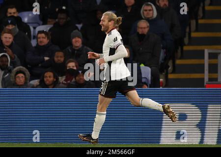 Londres, Royaume-Uni, 26th décembre 2022 ; Selhurst Park, Crystal Palace, Londres, Angleterre ; Premier League football, Crystal Palace versus Fulham ; Tim Ram de Fulham fête après avoir obtenu son score pour 0-2 dans le crédit de 71st minutes : action plus Sports Images/Alamy Live News Banque D'Images