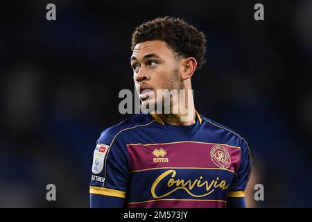 Luke Amos #8 de QPR lors du match de championnat Sky Bet Cardiff City vs Queens Park Rangers au stade de Cardiff City, Cardiff, Royaume-Uni, 26th décembre 2022 (photo de Mike Jones/News Images) Banque D'Images