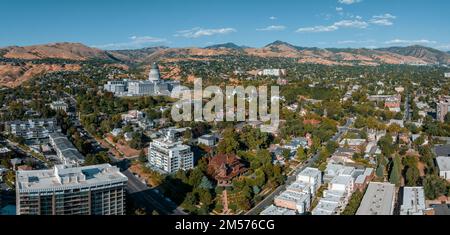 Vue panoramique aérienne sur les gratte-ciel de Salt Lake City dans l'Utah Banque D'Images