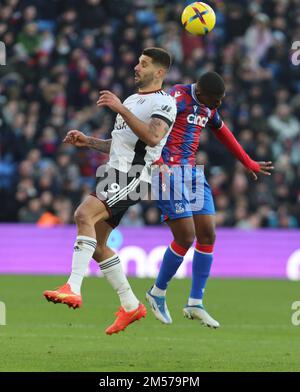 Londres ANGLETERRE - 26 décembre: Aleksandar Mitrovic de Fulham pendant le match de football de la première ligue anglaise entre le Palais de Cristal contre Fulham à Selhurs Banque D'Images