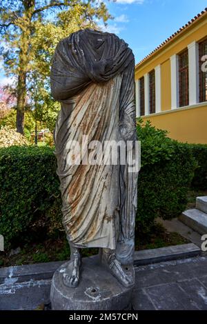 Vue extérieure du musée archéologique de Sparta situé dans la ville de Sparta, Laconia, Grèce. Il abrite des milliers de découvertes de l'ancienne Acropole o Banque D'Images