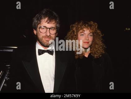 Steven Spielberg et Amy Irving au cinquième prix annuel Sherrill C. Corwin Human relations Award du Comité juif américain Salute à Steven J. Ross on 23 novembre 1986 à Beverly Hills, Californie Credit: Ralph Dominguez/MediaPunch Banque D'Images