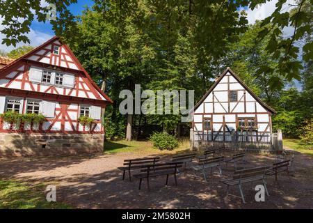 Kloster Vessra, Allemagne - 16 septembre 2022 : maisons à l'abbaye de Vessra à Kloster Vessra, Thuringe en Allemagne Banque D'Images
