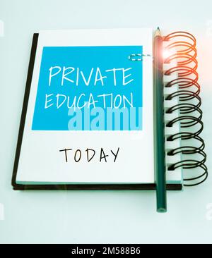 Inspiration montrant le signe de l'éducation privée. Présentation de l'entreprise appartenant à une personne ou un groupe particulier Banque D'Images