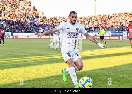 Cagliari, Italie. 26th décembre 2022. Pietro Martino de Cosenza Calcio pendant Cagliari vs Cosenza, match de football italien série B à Cagliari, Italie, 26 décembre 2022 crédit: Agence de photo indépendante/Alamy Live News Banque D'Images