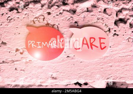 Affiche indiquant soins primaires. Mot écrit sur les soins de santé fournis par un médecin, un pédiatre ou une infirmière Banque D'Images