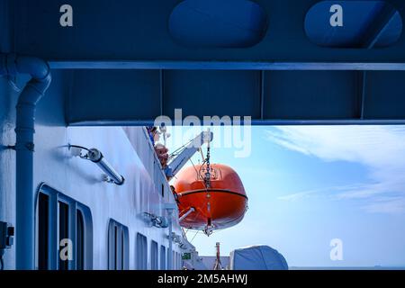 Situation des passagers et des ferries à bord d'un ferry entre Sassnitz, Mecklembourg-Poméranie occidentale, Allemagne, et Rönne, île de Bornholm, Danemark. Banque D'Images