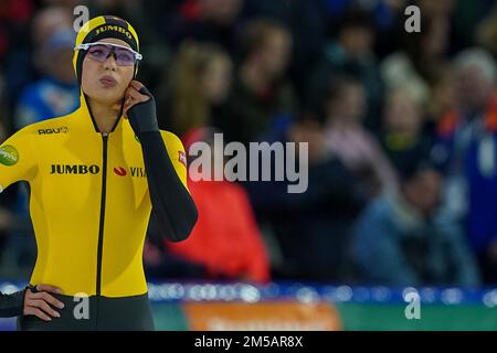 HEERENVEEN, PAYS-BAS - DÉCEMBRE 27: Jutta Leerdam de Jumbo Visma en compétition sur les femmes 500m pendant le KNSB Speed Skating NK Sprint sur 27 décembre 2022 à Heerenveen, pays-Bas (photo par Andre Weening/Orange Pictures) Banque D'Images