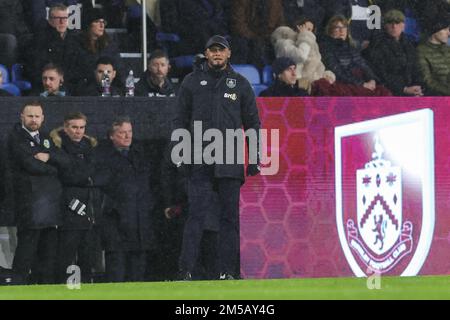 Vincent Kompany Manager de Burnley lors du match de championnat Sky Bet Burnley vs Birmingham City à Turf Moor, Burnley, Royaume-Uni, 27th décembre 2022 (photo de Mark Cosgrove/News Images) Banque D'Images