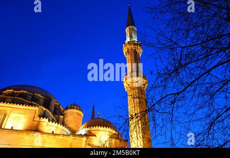 La mosquée Sehzade, située à Istanbul, en Turquie, a été construite par Mimar Sinan au 16th siècle. Banque D'Images