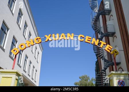 Dong Xuan Centre, Herzbergstrasse, Lichtenberg, Berlin, Allemagne Banque D'Images