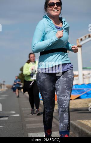 YOKOSUKA, Japon (4 mars. 20, 2022) — environ 100 membres de la communauté de Yokosuka (CFAY), commandant des activités de la flotte, ont participé à la course du Fonds de service actif 5K 4 mars 2022. Organisé par la Marine-Marine corps relief Society (NMCRS), l'événement a été organisé pour sensibiliser à la gamme de programmes et de services offerts aux marins actifs et aux Marines, ainsi que pour appuyer les programmes et les services offerts par le NMCRS, comme le soutien financier ou le counseling. Depuis 75 ans, CFAY fournit, entretient et exploite des installations et des services de base à l'appui du déploiement direct de la flotte américaine 7th Banque D'Images