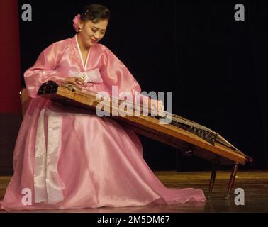 Danseurs et musiciens de ballet nord-coréens qui se produisent à Pyongyang, en Corée du Nord Banque D'Images