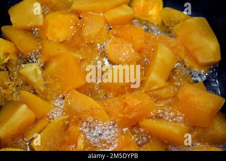 Courge, citrouille ou gourde, Cucurbita est un genre de fruits herbacés de la famille des gourdes, Cucurbitaceae, indigène aux Andes et à la Méso-Amérique, 5 spe comestible Banque D'Images