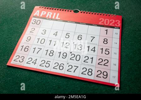 Calendrier 2023, avril, planificateur mensuel pour mur et bureau. Banque D'Images