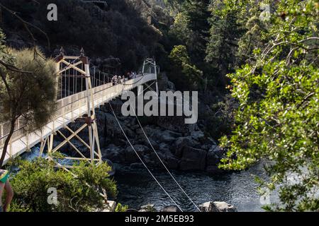 Pont suspendu de Lexandra, Launceston, Tasmanie, Australie. Cela s'étend sur la rivière South Esk Banque D'Images