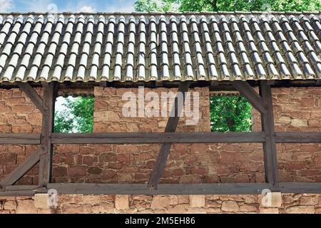 Vue sur le château de haute-Koenigsburg Alsace France Banque D'Images