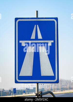 Panneau indiquant le début de l'autoroute aux pays-Bas Banque D'Images