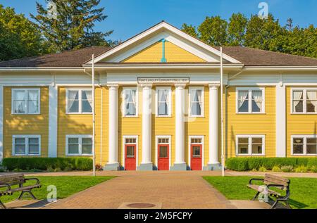 Fort Langley, Canada - fort Langley Community Hall dans une journée ensoleillée d'été. Photo de voyage, personne, vue sur la rue-10 octobre, 2022 Banque D'Images