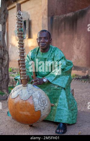 Toumani Diabaté est un joueur kora malien qui a gagné une renommée internationale pour sa musique. Bamako, Mali, Afrique de l'Ouest. Banque D'Images