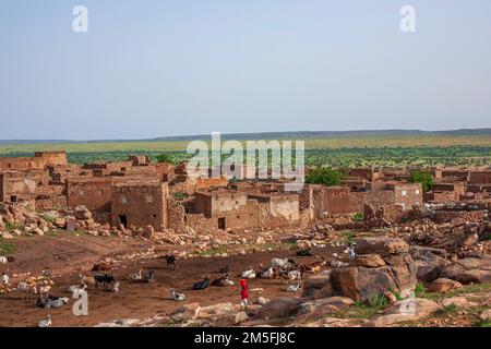 Rock construit des maisons dans la zone de Hombori, au Mali Banque D'Images