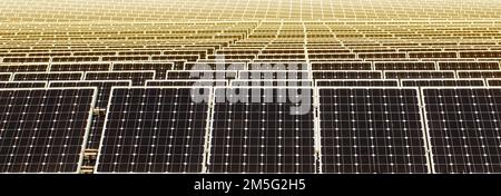 Les centaines de modules ou panneaux d'énergie solaire rangées le long des terres sèches Banque D'Images