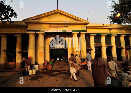 Pavillon Babu Ghat sur Strand Road, Kolkata, Inde. Banque D'Images