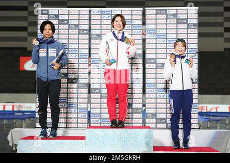 Aomori, Japon. 29th décembre 2022. (De gauche à droite) Miho Takagi, Momoka Horikawa, Ayano Sato Patinage de vitesse : les Championnats de patinage de vitesse tous Japon 90th cérémonie de remise des prix des femmes 3000m à l'YS Arena Hachinohe à Aomori, Japon . Crédit: Naoki Morita/AFLO SPORT/Alay Live News Banque D'Images