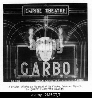 Exposition à l'extérieur de l'Empire Theatre, Leicester Square, Londres pour GRETA GARBO dans LA REINE CHRISTINA 1933 réalisateur ROUBEN MAMOULIAN sorti par Metro Goldwyn Mayer de l'édition 22 février de Kinematograph Weekly Banque D'Images