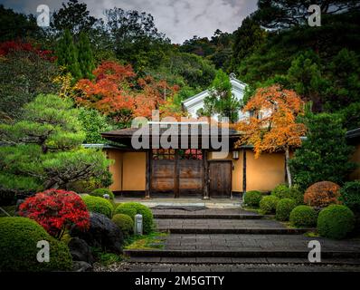 Entrée japonaise traditionnelle à une maison à Kyoto Banque D'Images