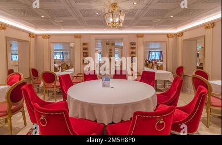 Vue sur le restaurant Palazzo Vecchio du bateau de croisière Costa Firenze, bateau de croisière de la compagnie Costa Croisière, sur 01 mai 2022. Banque D'Images