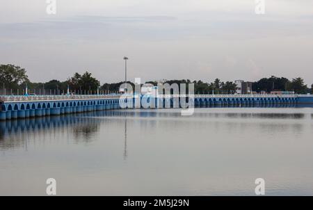 Kallanai (également connu sous le nom de Grand Anicut) est un ancien barrage qui est construit sur la rivière Kaveri, Tamil Nadu Banque D'Images